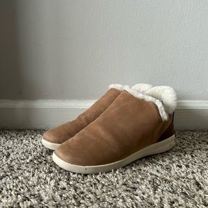 Olukai Malua Hulu Fur Lined Ankle Boots Size 7